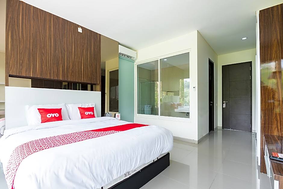 OYO 2001 Taman Dayu Villa Golf View