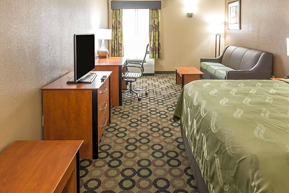 Quality Inn & Suites Columbus West