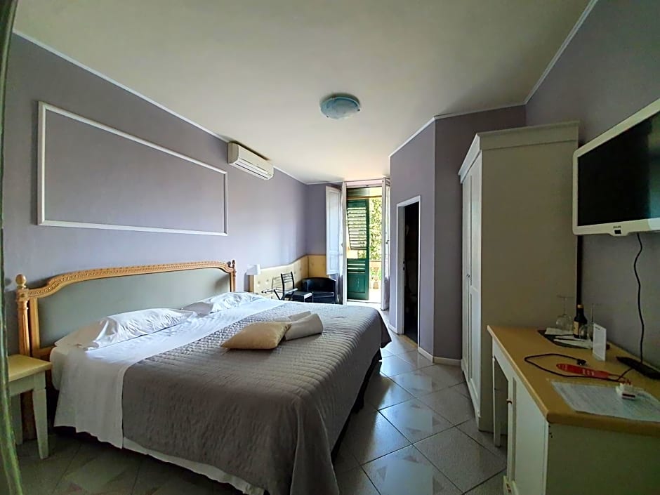 Hotel Fedora