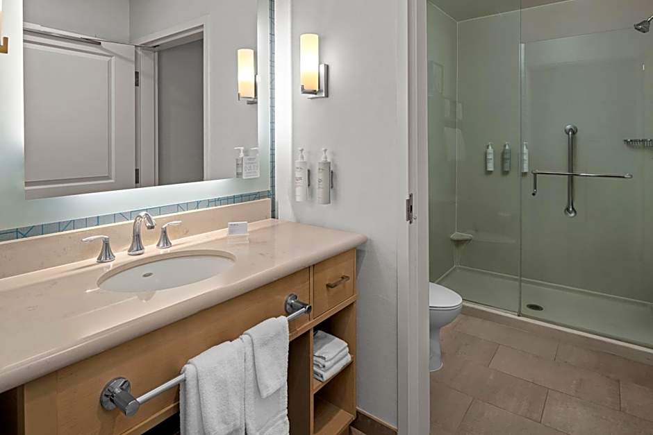 Homewood Suites by Hilton Anaheim Resort