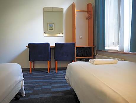 Twin Room with Private Bathroom