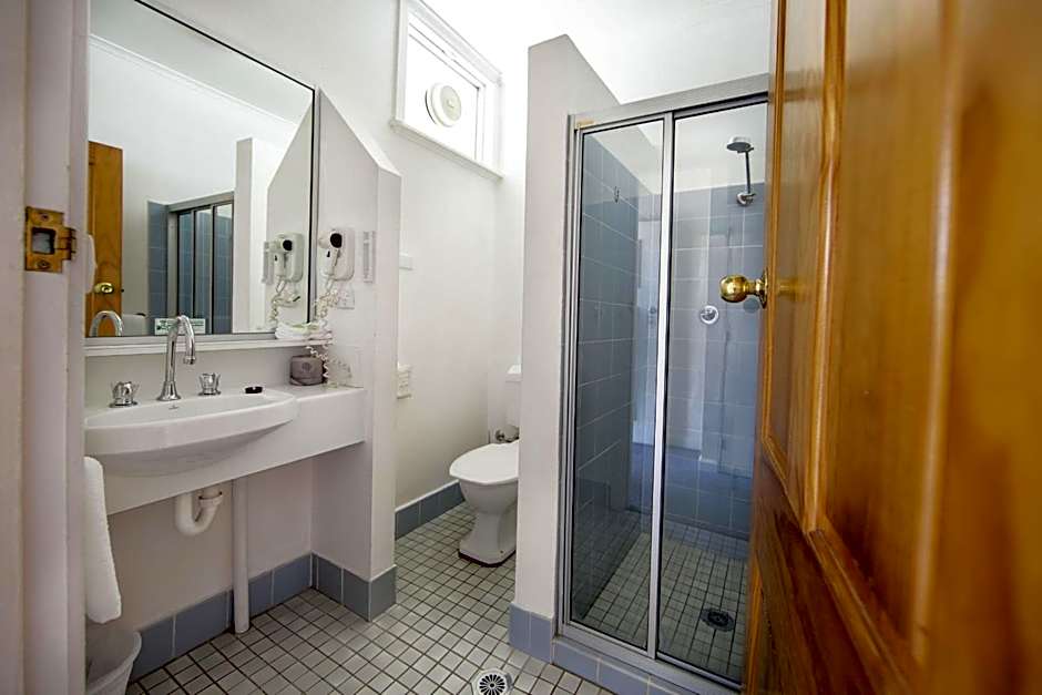 Redhill Cooma Motor Inn