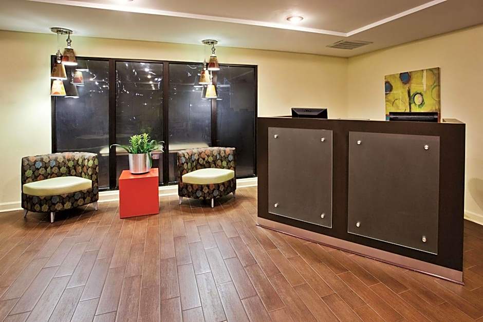 La Quinta Inn & Suites by Wyndham Florence