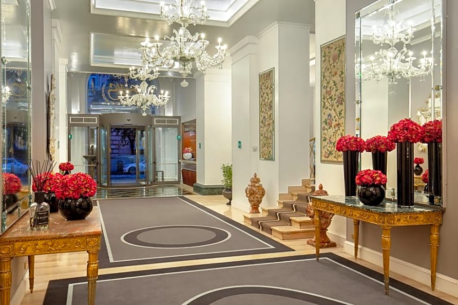 Hotel Savoy