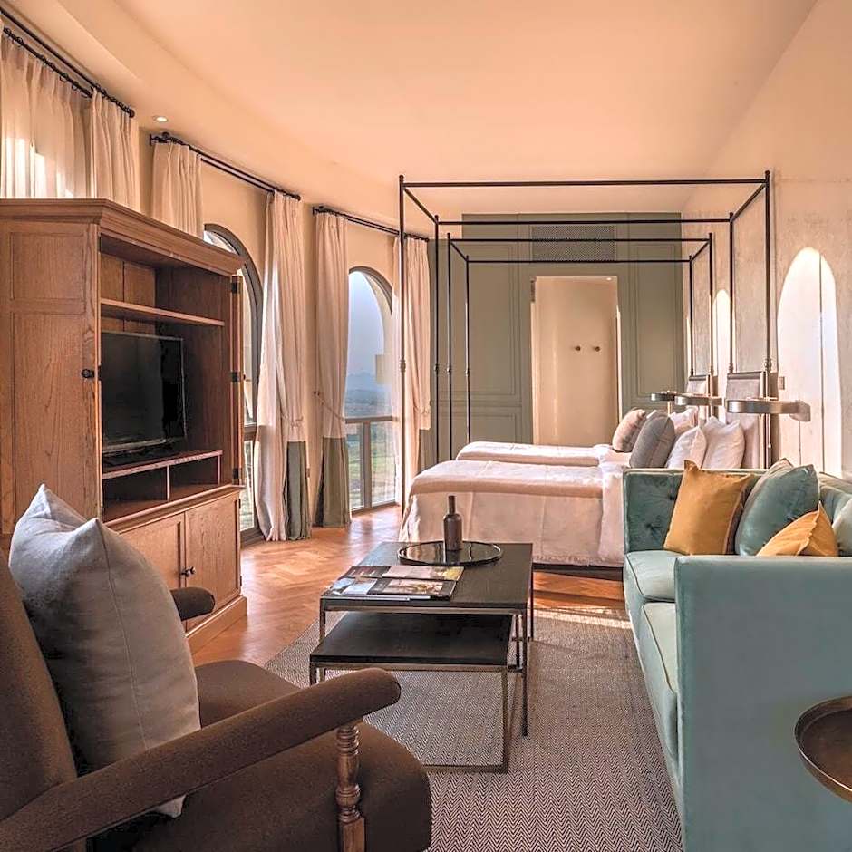 Toscana Piazza by Toscana Valley