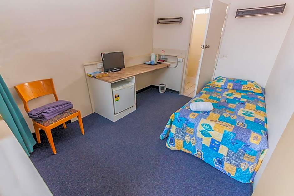 Moruya Waterfront Hotel Motel