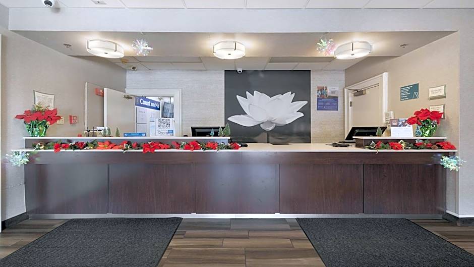 Howard Johnson by Wyndham Sacramento Downtown