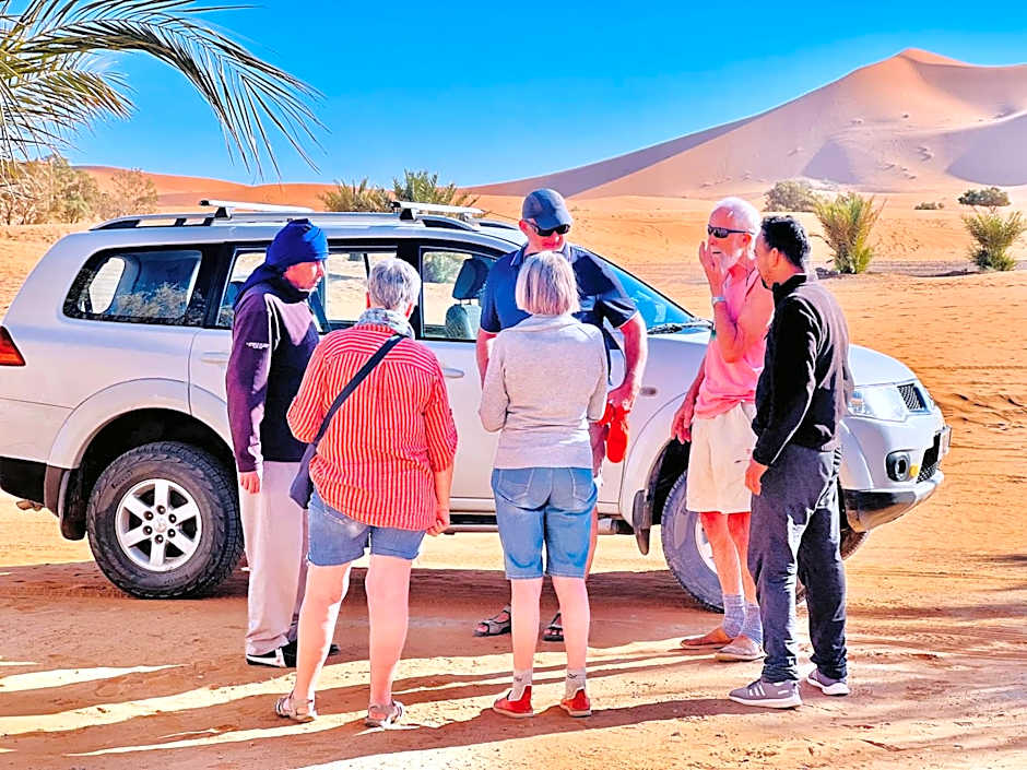 Hotel Camping Les Roses Des Dunes & Piscine