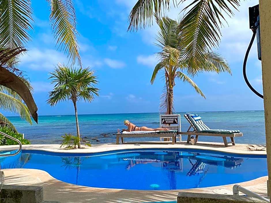 Casa Cenote Hotel