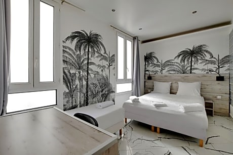 Modern's Hotel