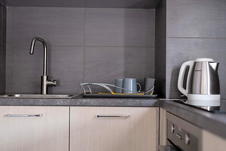 12 Keys Athens Apartments