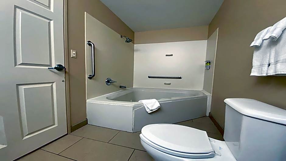 Holiday Inn Express Bloomington West By IHG