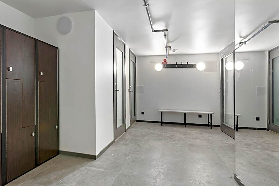 Best Western Hotel at 108