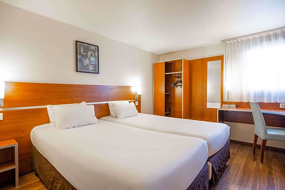 Comfort Hotel Aeroport Lyon St Exupery