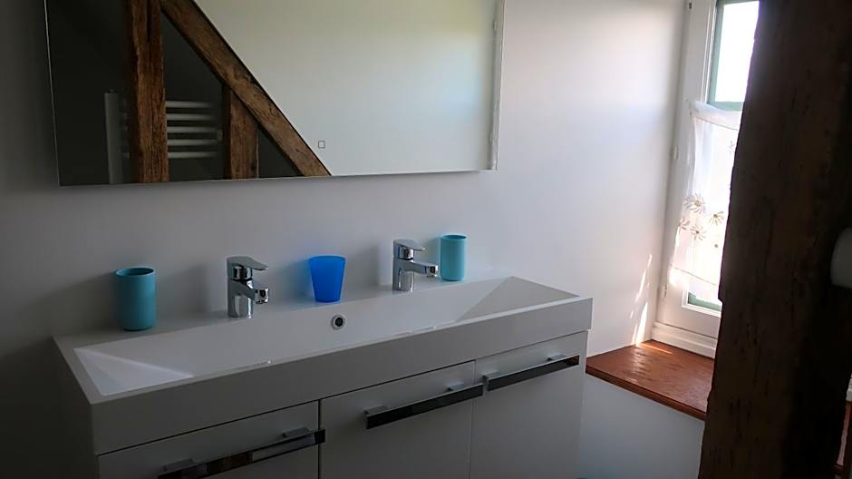 La Vieille Foulonnière : Chambres d'hôtes & Permaculture