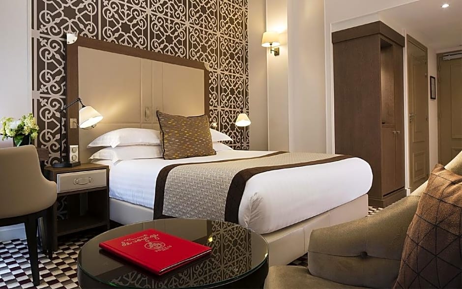 Phileas Hotel