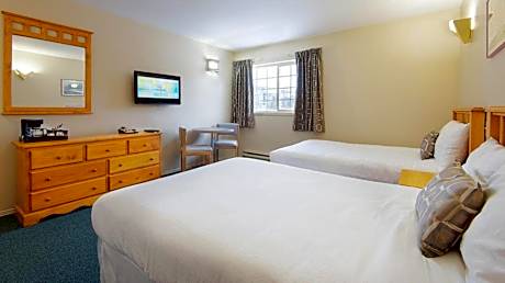 Standard Room with Two Double Beds