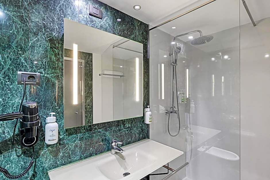 B&B Hotel Granada Estacion