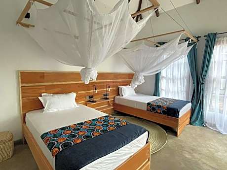 Twin Room with Pool View