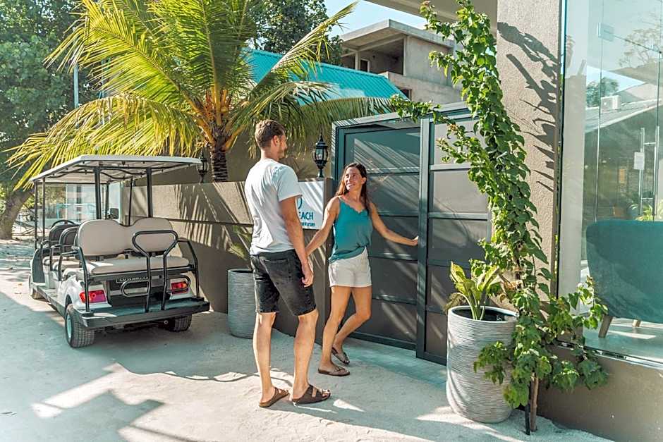 Sky Beach Maldives - Dhiffushi