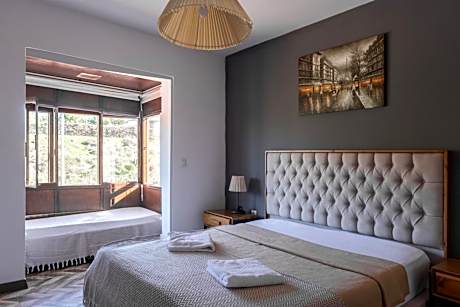 Deluxe Double Room with Bath