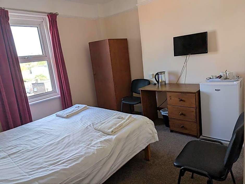Dolphins Hotel