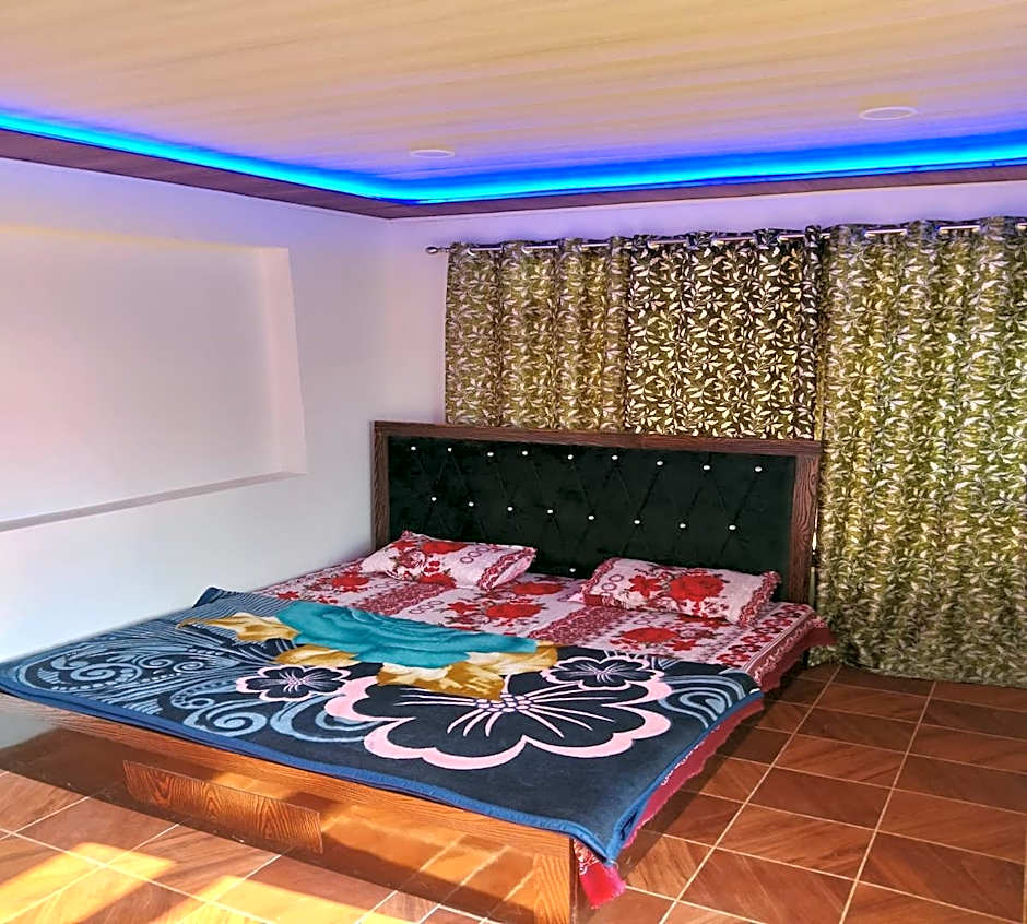 Gudoo Paying Guest House