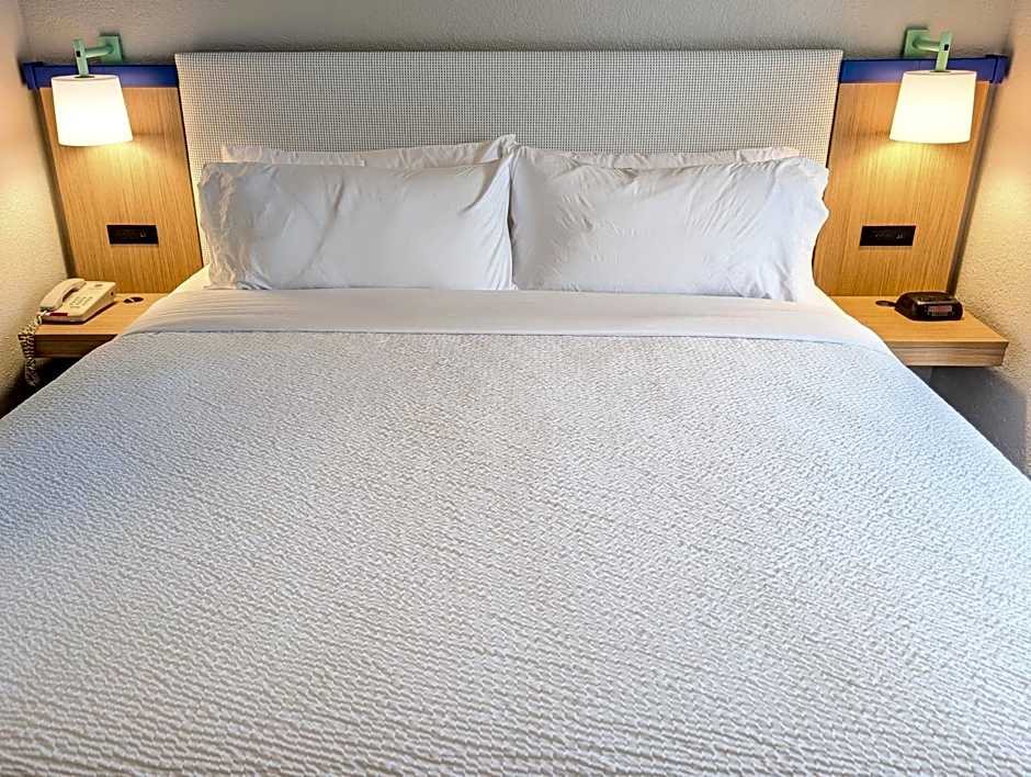 Greenville Pelham Inn by IHG