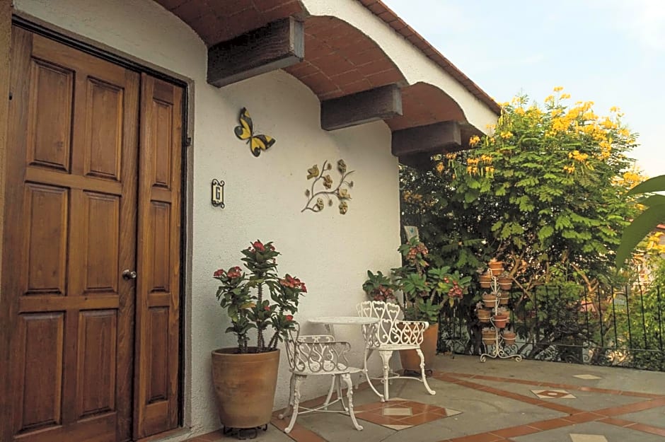 Las Mariposas Eco-Hotel & Studios