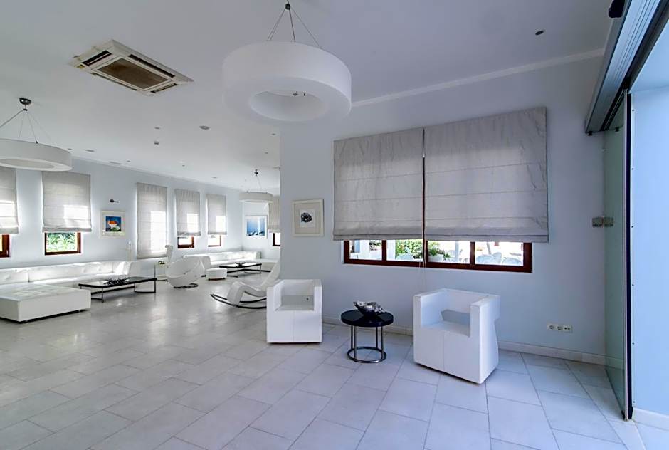 La Mer Deluxe Hotel & Spa