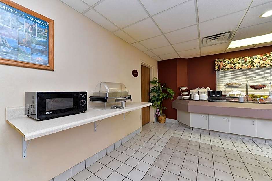 Americas Best Value Inn & Suites Morrow Atlanta