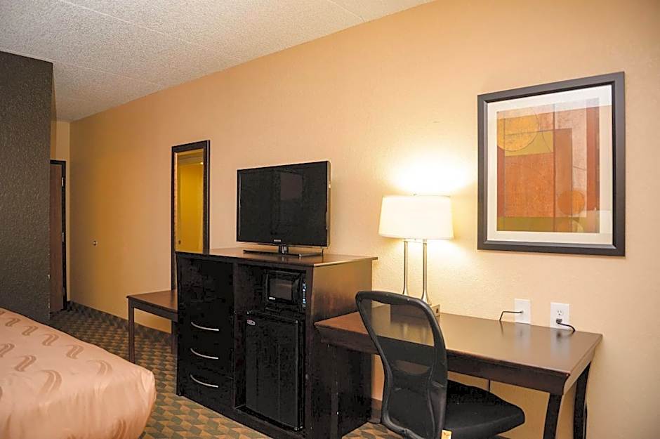 Quality Inn & Suites Ames Conference Center Near ISU Campus