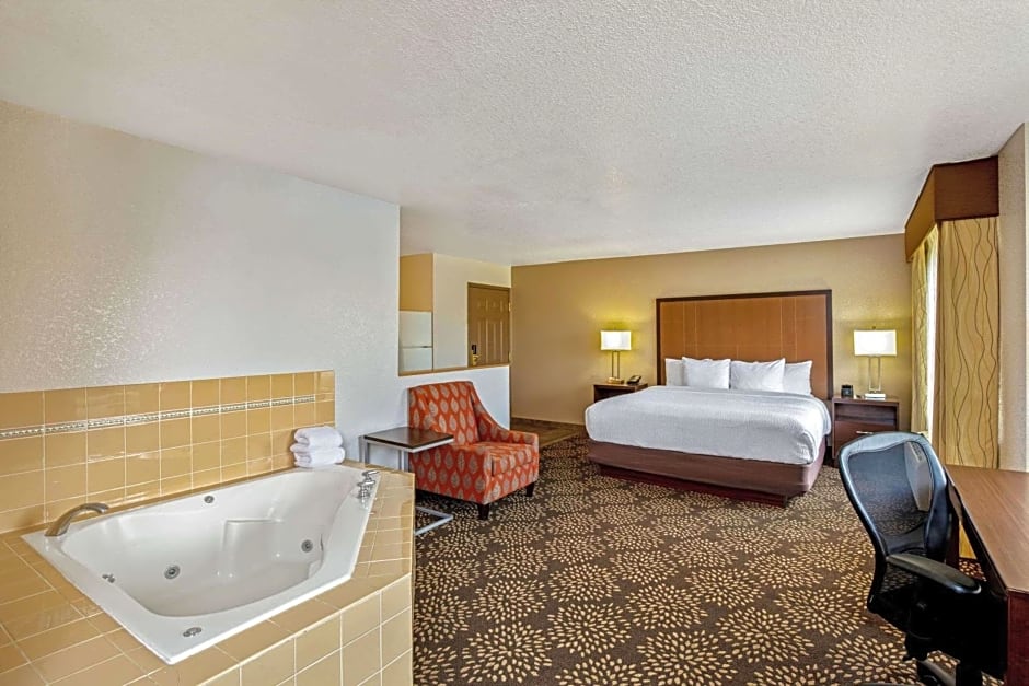 La Quinta by Wyndham Las Vegas RedRock/Summerlin