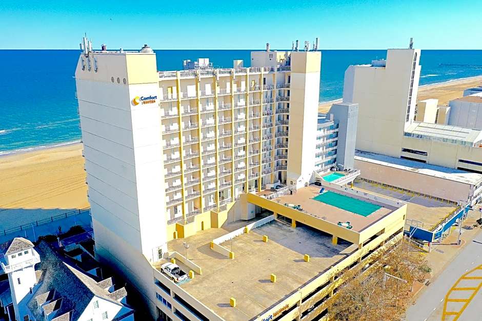 Comfort Suites Beachfront