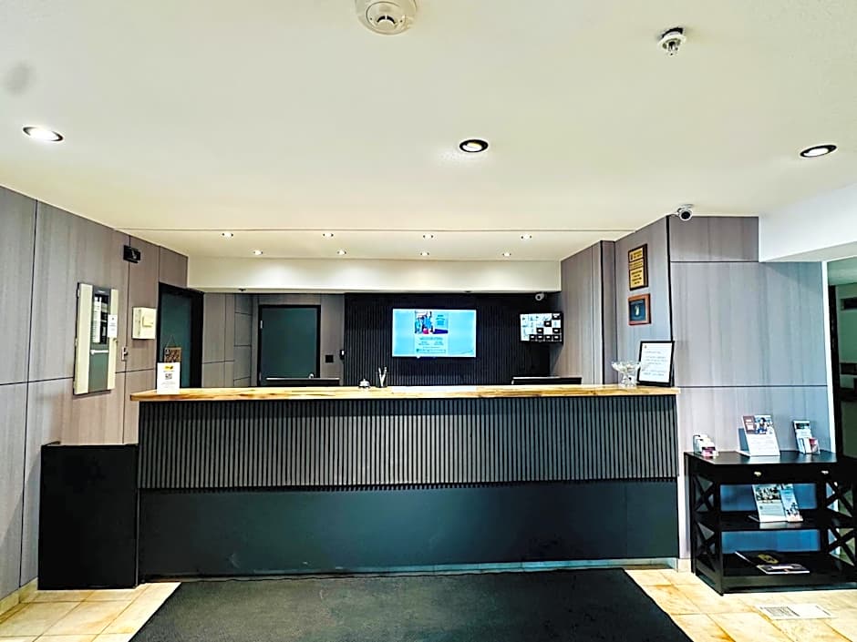 Super 8 by Wyndham Whitecourt