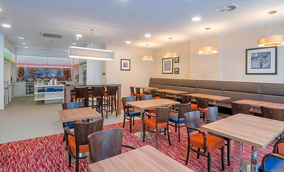 Hampton by Hilton Frankfurt City Centre Messe