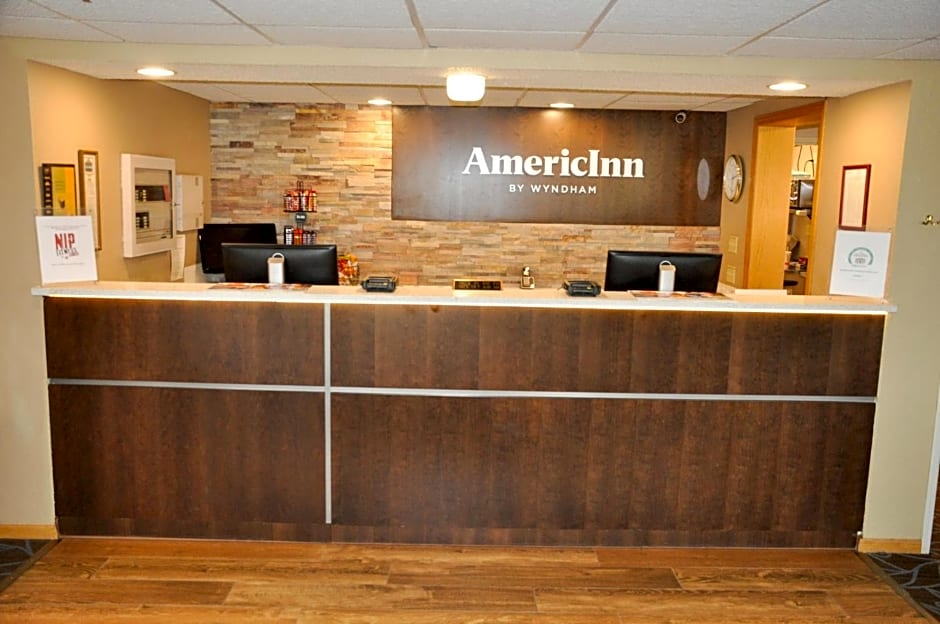 AmericInn by Wyndham Clear Lake