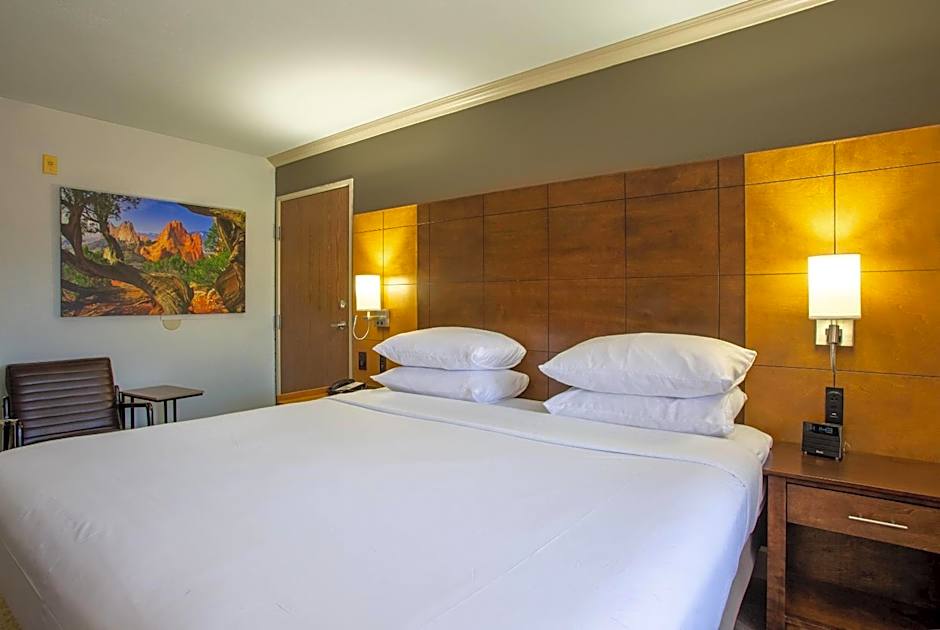 Arroyo Pinion Hotel, Ascend Hotel Collection