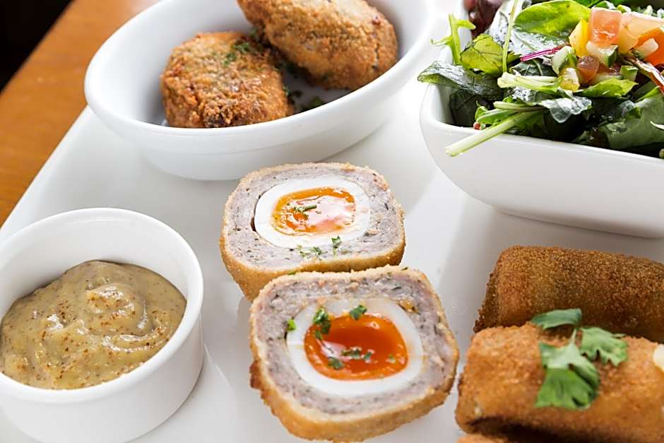 The Lamplighter Dining ~ Rooms