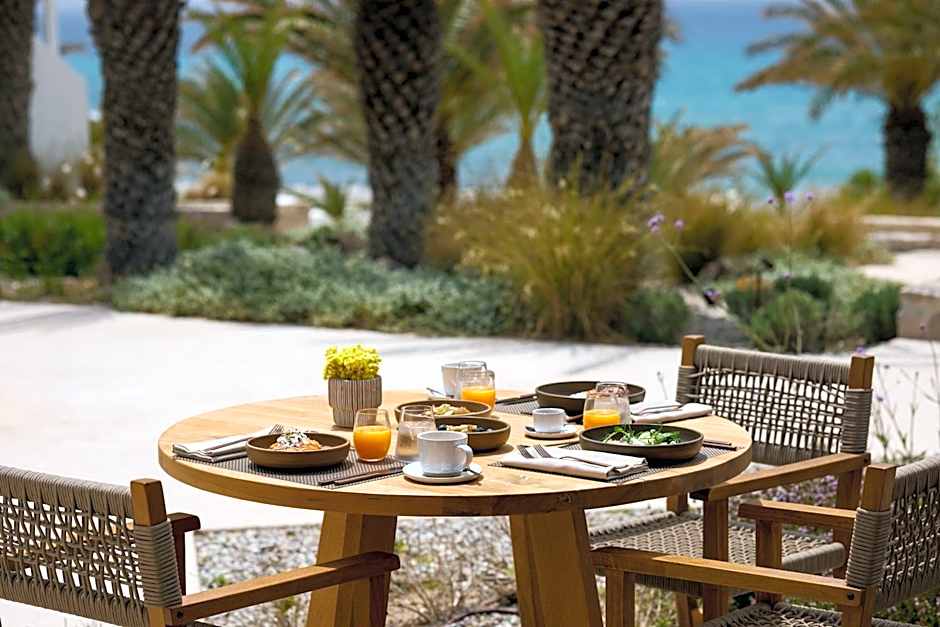 Golden Milos Beach Ηouse by Domotel