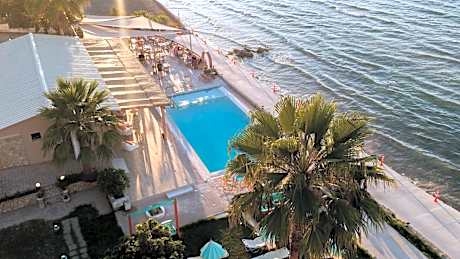 Agoulos Beach Hotel
