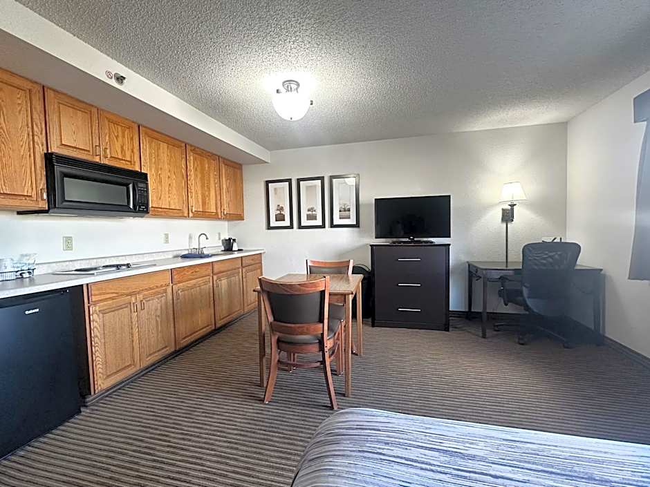 AmericInn by Wyndham Menominee