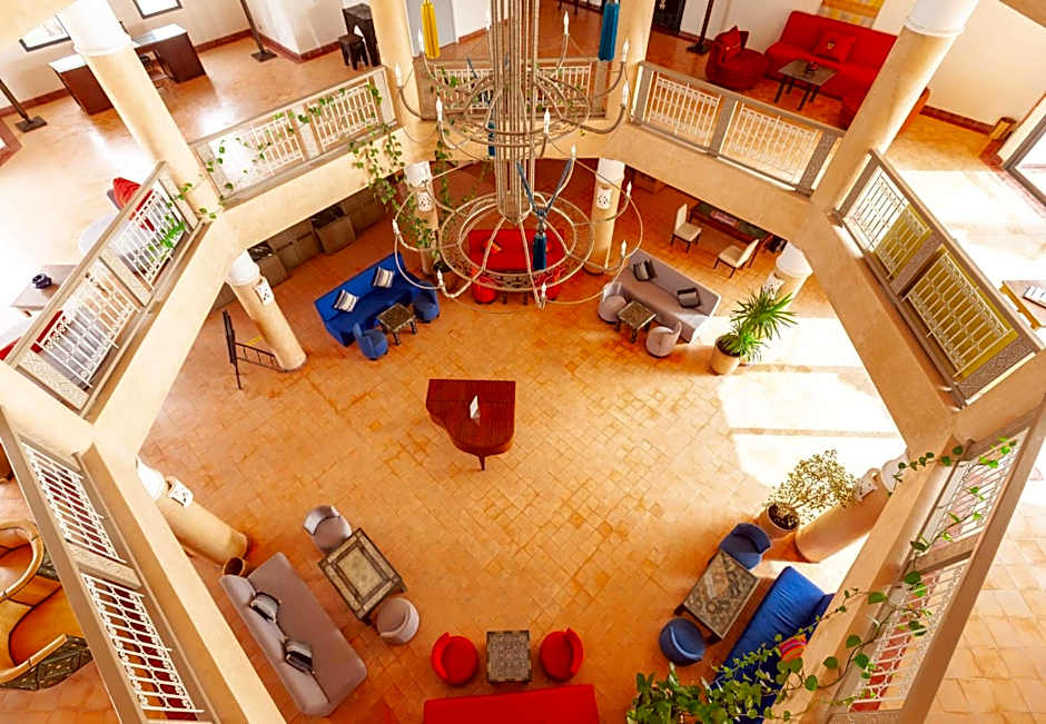 Borjs Hotel Suites & SPA