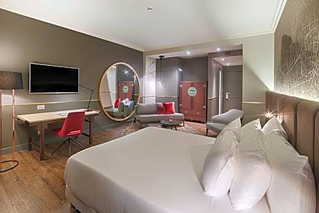 Premium Twin Room with Extra Bed (3 Adults + 1 Child)
