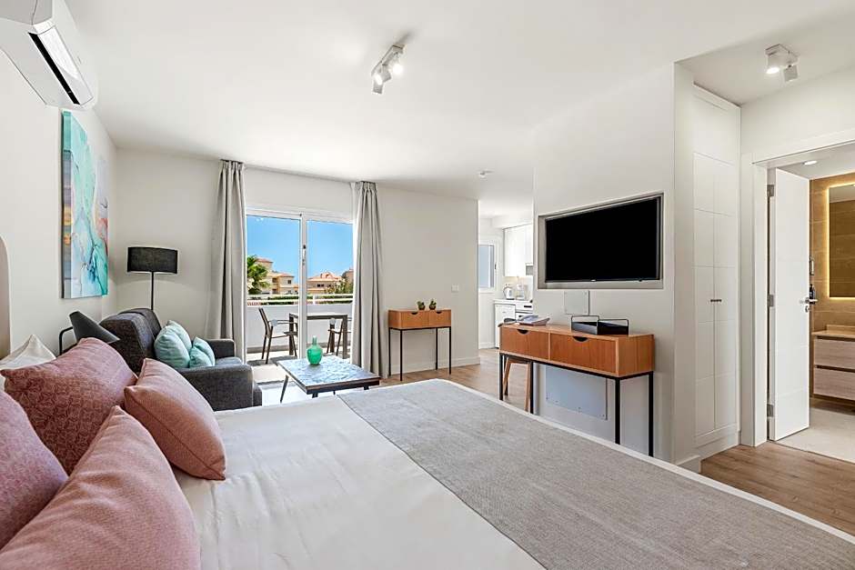 Photo 1 of 9 of Junior Suite