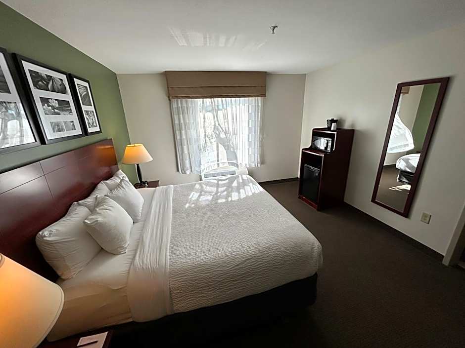 Sleep Inn & Suites Manchester