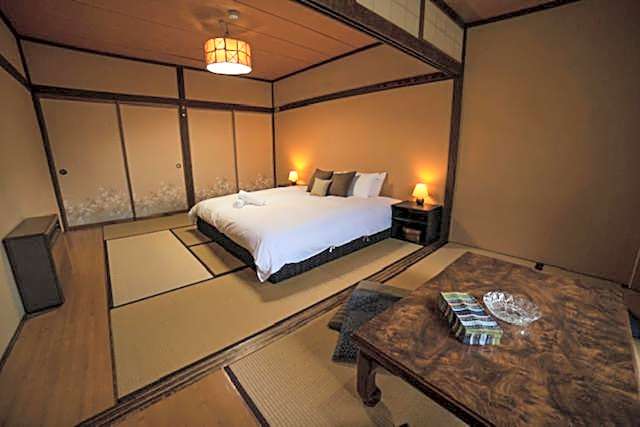 HA-MON Slope Side Hotel and Private Chalet