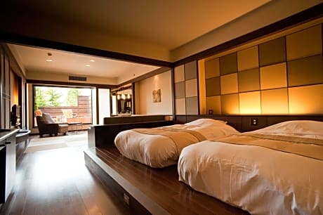 Room with Tatami Area and Open-Air Bath - Buffet Breakfast + Buffet Dinner Included 