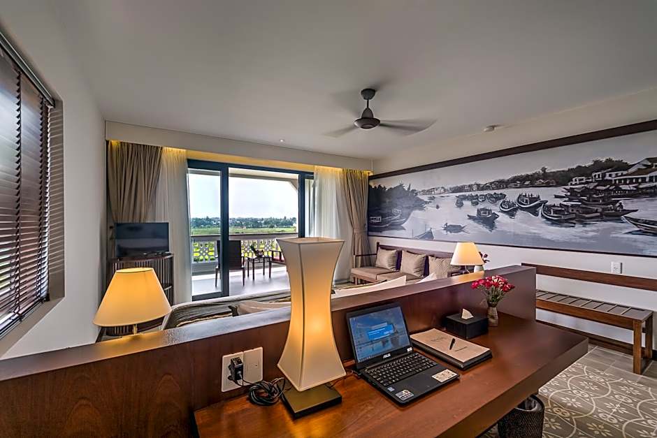 Photo 1 of 13 of Grand Suite, River View