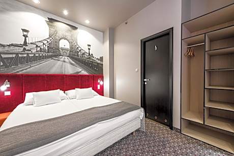 Double or Twin Room with Garden View
